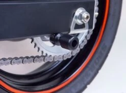 Puig Bobbins Met Protector M6 8 Puig Bobbins Met Protector M6 -Professionele Motorzaak 2 diabolo protector sv650 05 2 a1e1